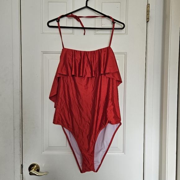 SHEIN PLUS SOLID RUFFLE TRIM ONE PIECE SWIMSUIT - Picture 11 of 11